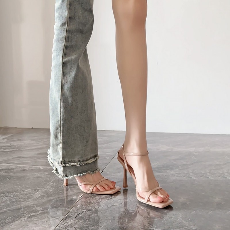 รองเท้าส้นสูงแบบสตรีทสไตล์ Sti - Sandal Strappy Heeled บทวิจารณ์และราคา